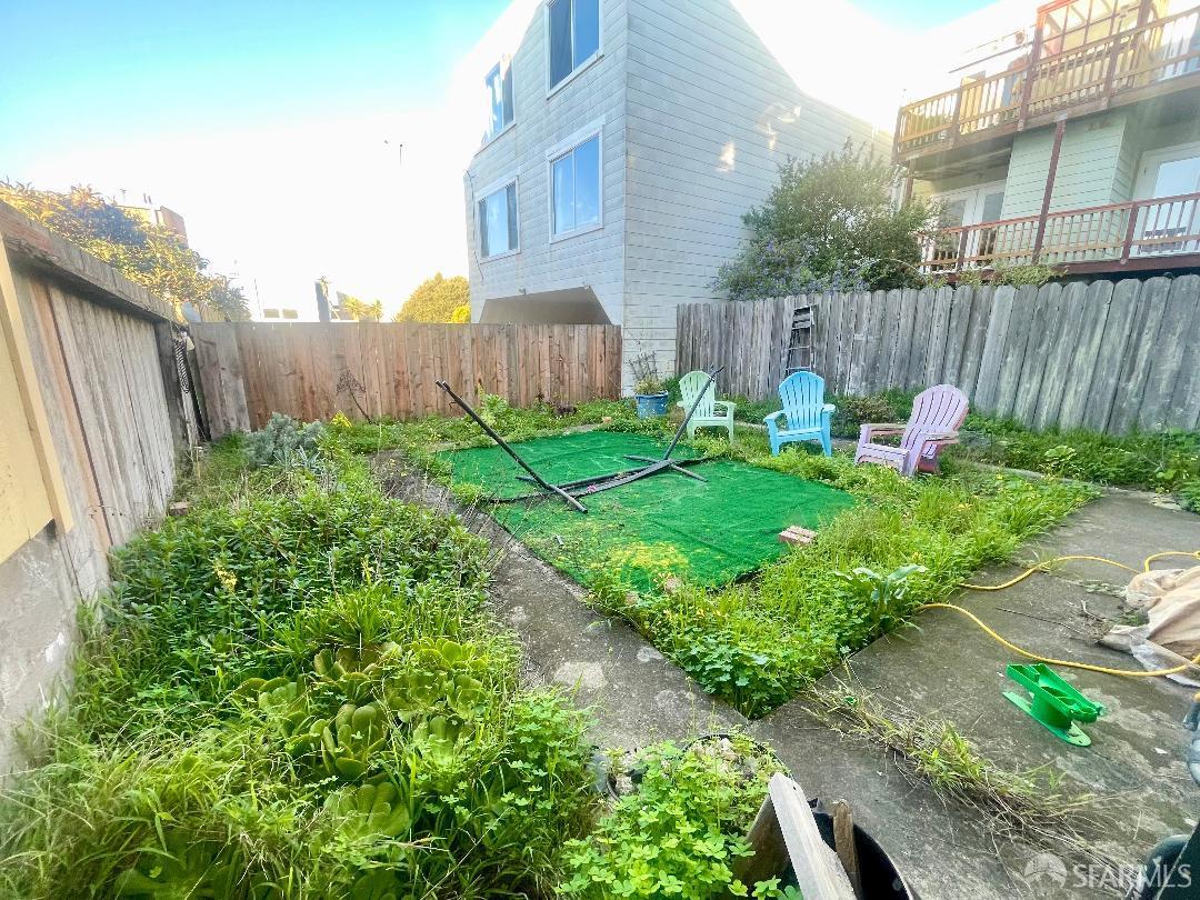 Detail Gallery Image 6 of 7 For 1215 45th Ave, San Francisco,  CA 94122 - – Beds | – Baths