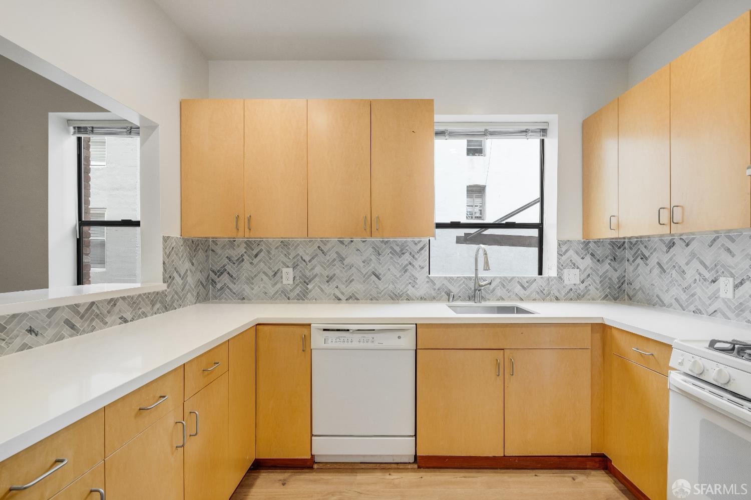 Detail Gallery Image 6 of 44 For 883 Sacramento St, San Francisco,  CA 94108 - – Beds | – Baths