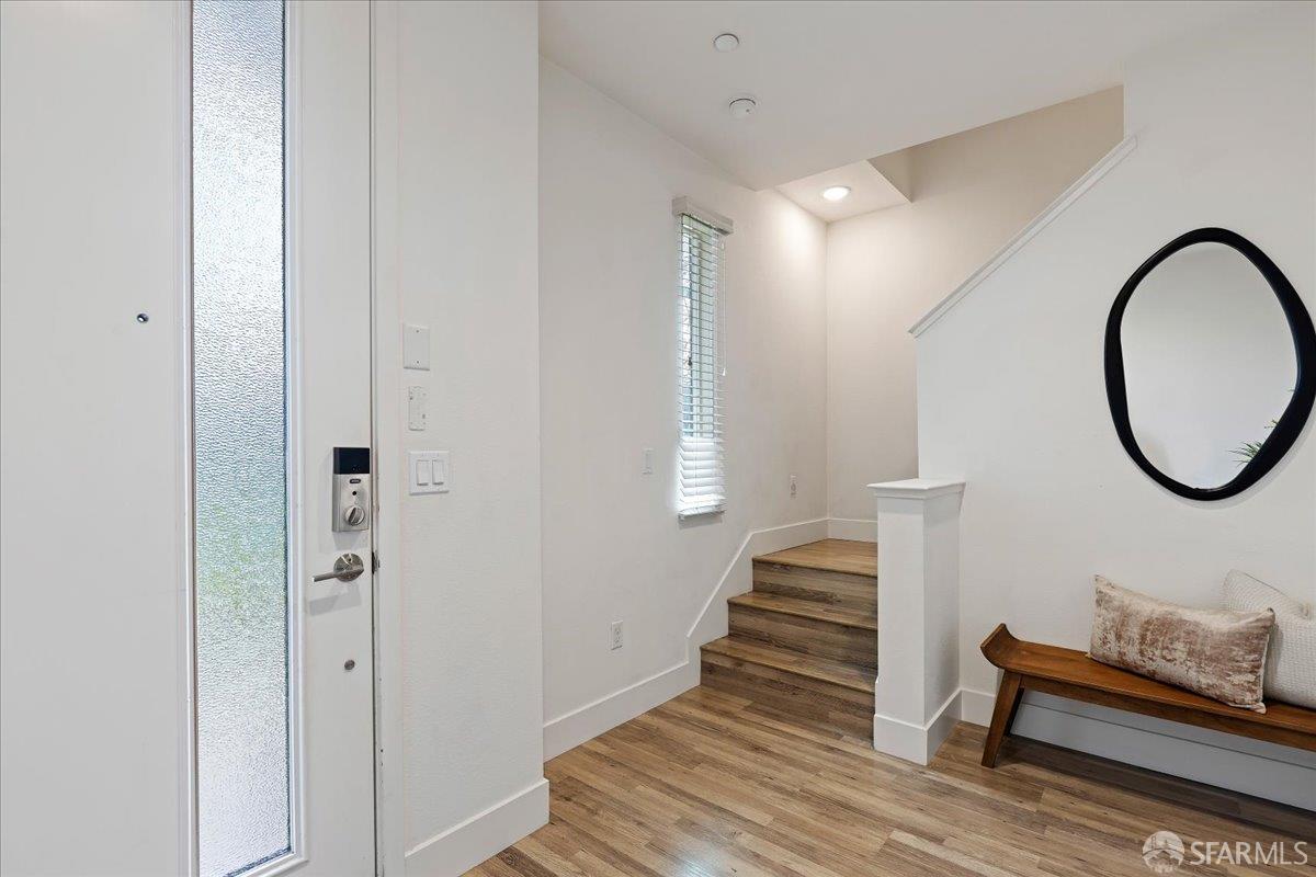 Detail Gallery Image 6 of 37 For 7991 Regional Cmn, Dublin,  CA 94568 - 3 Beds | 3 Baths