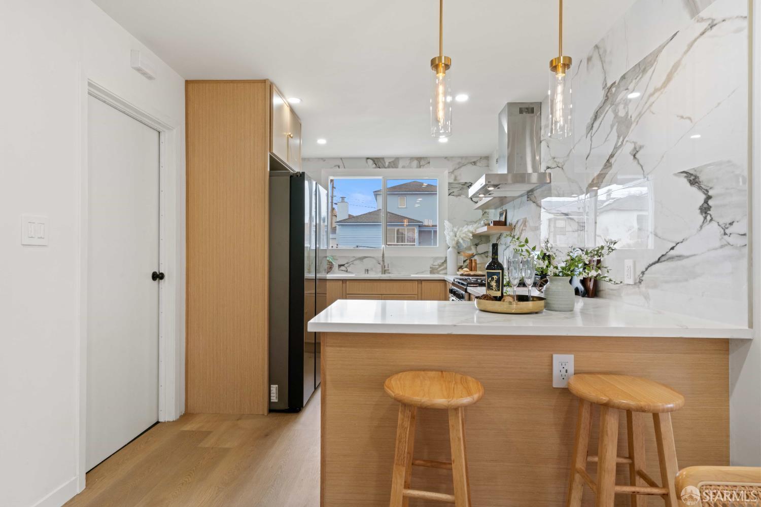 Detail Gallery Image 18 of 46 For 315 Hazelwood Dr, South San Francisco,  CA 94080 - 3 Beds | 2 Baths