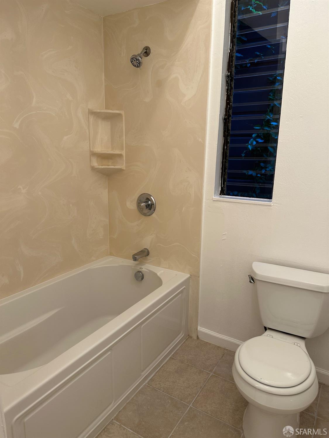 Detail Gallery Image 9 of 10 For 1202 Treat Ave, San Francisco,  CA 94110 - 2 Beds | 2 Baths