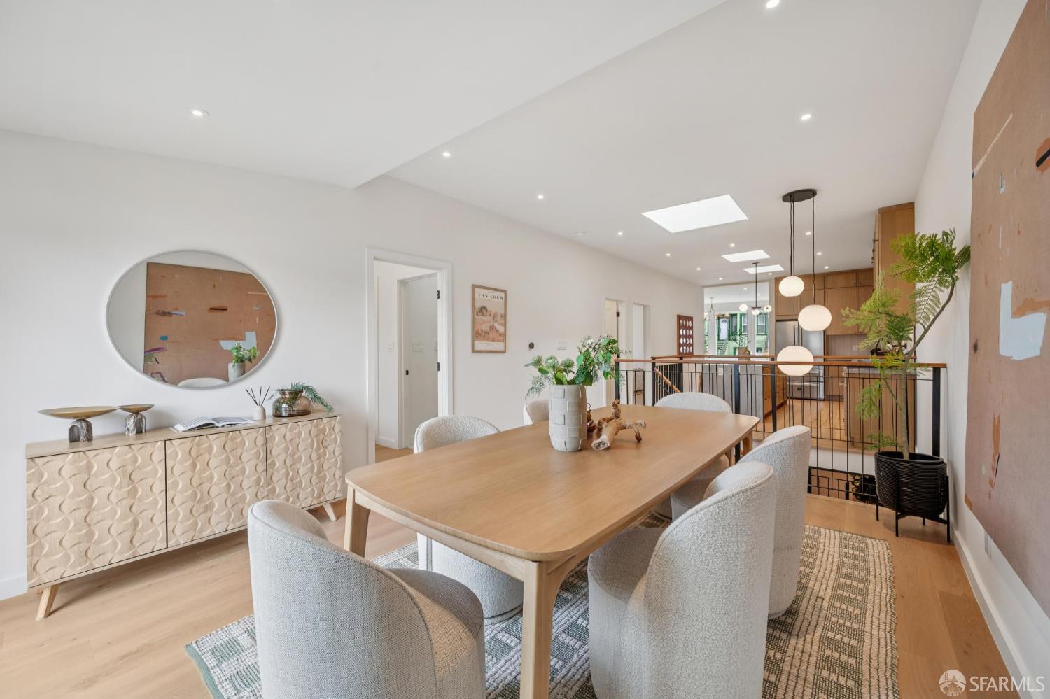 Detail Gallery Image 6 of 99 For 382 Lisbon St, San Francisco,  CA 94112 - 3 Beds | 4/1 Baths