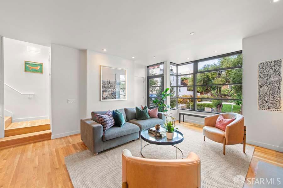 Detail Gallery Image 4 of 31 For 3153 Sacramento St, San Francisco,  CA 94115 - 3 Beds | 2/1 Baths