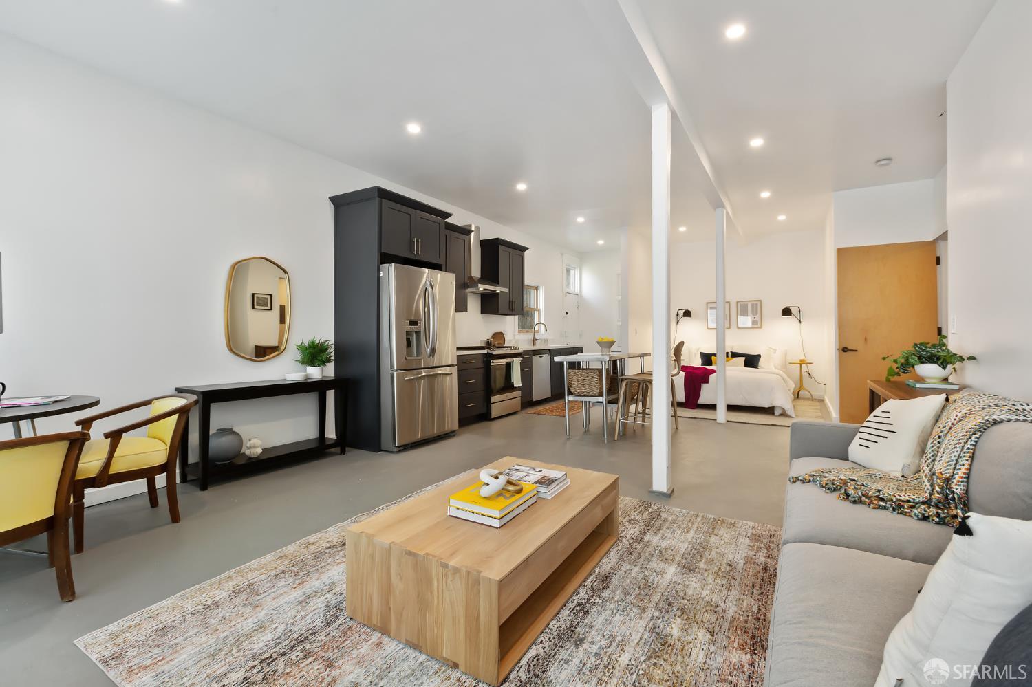 Detail Gallery Image 10 of 43 For 4300 West St, Oakland,  CA 94608 - 0 Beds | 1 Baths