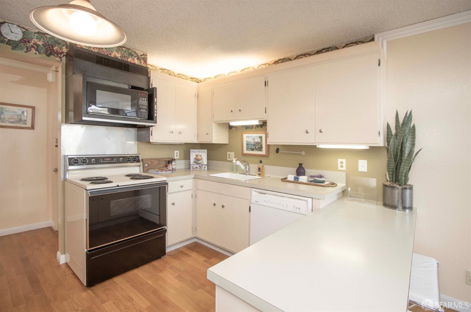 Detail Gallery Image 11 of 25 For 5080 Diamond Heights Blvd a,  San Francisco,  CA 94131 - 2 Beds | 2 Baths