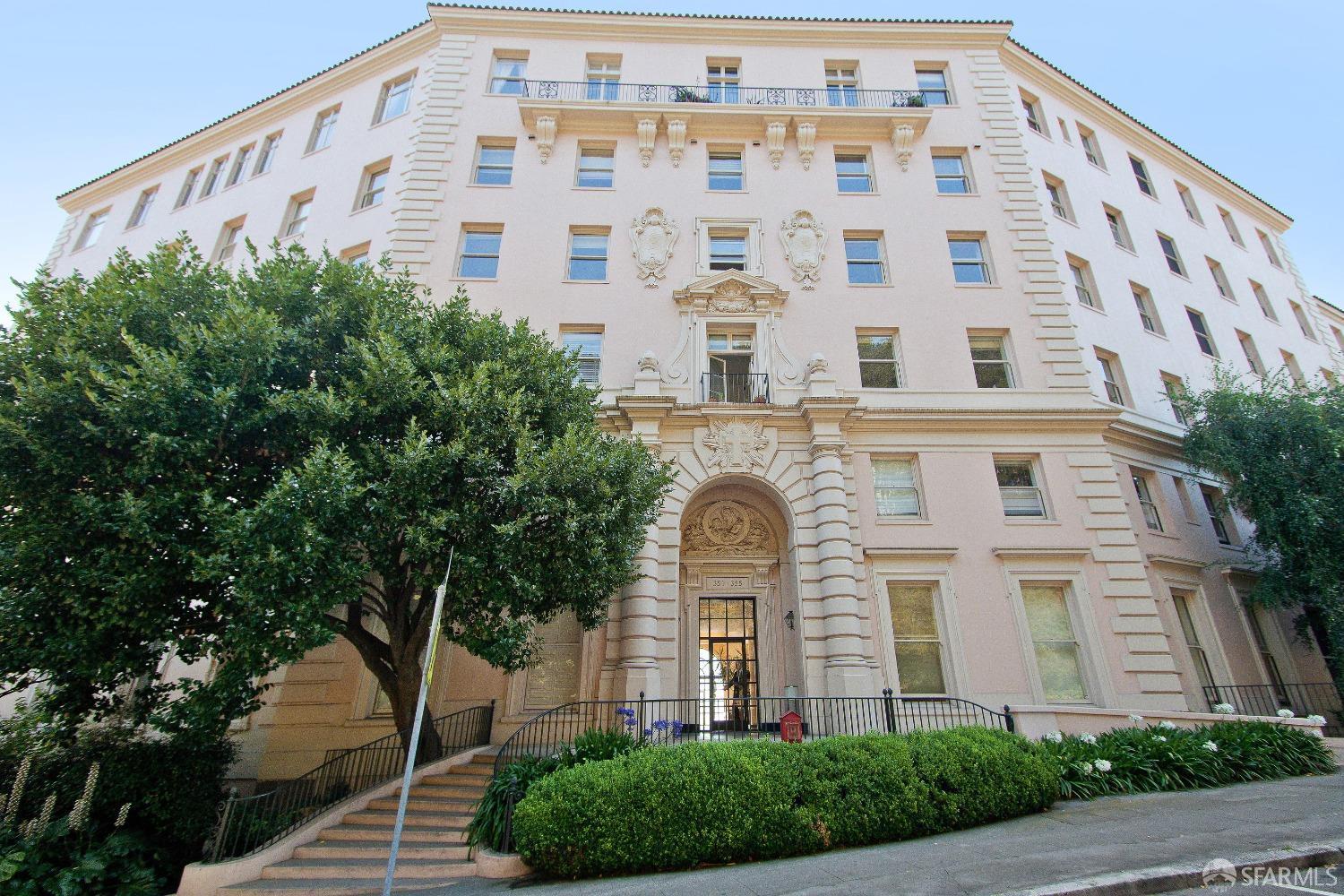 Photo #2: 426099939 Listing: Photo #2