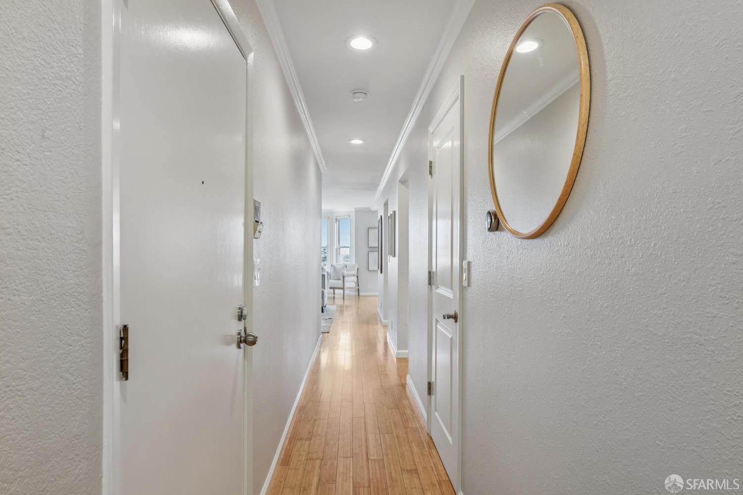 Photo #3: 426099980 Listing: Photo #3