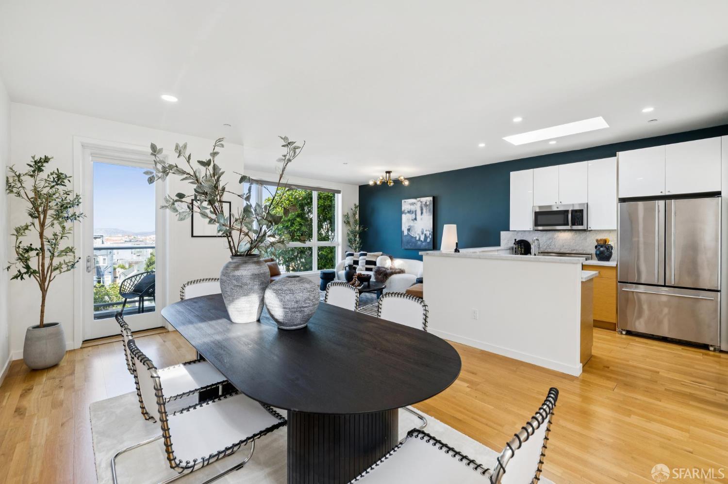 Detail Gallery Image 14 of 41 For 3190 Scott St #308,  San Francisco,  CA 94123 - 2 Beds | 2 Baths