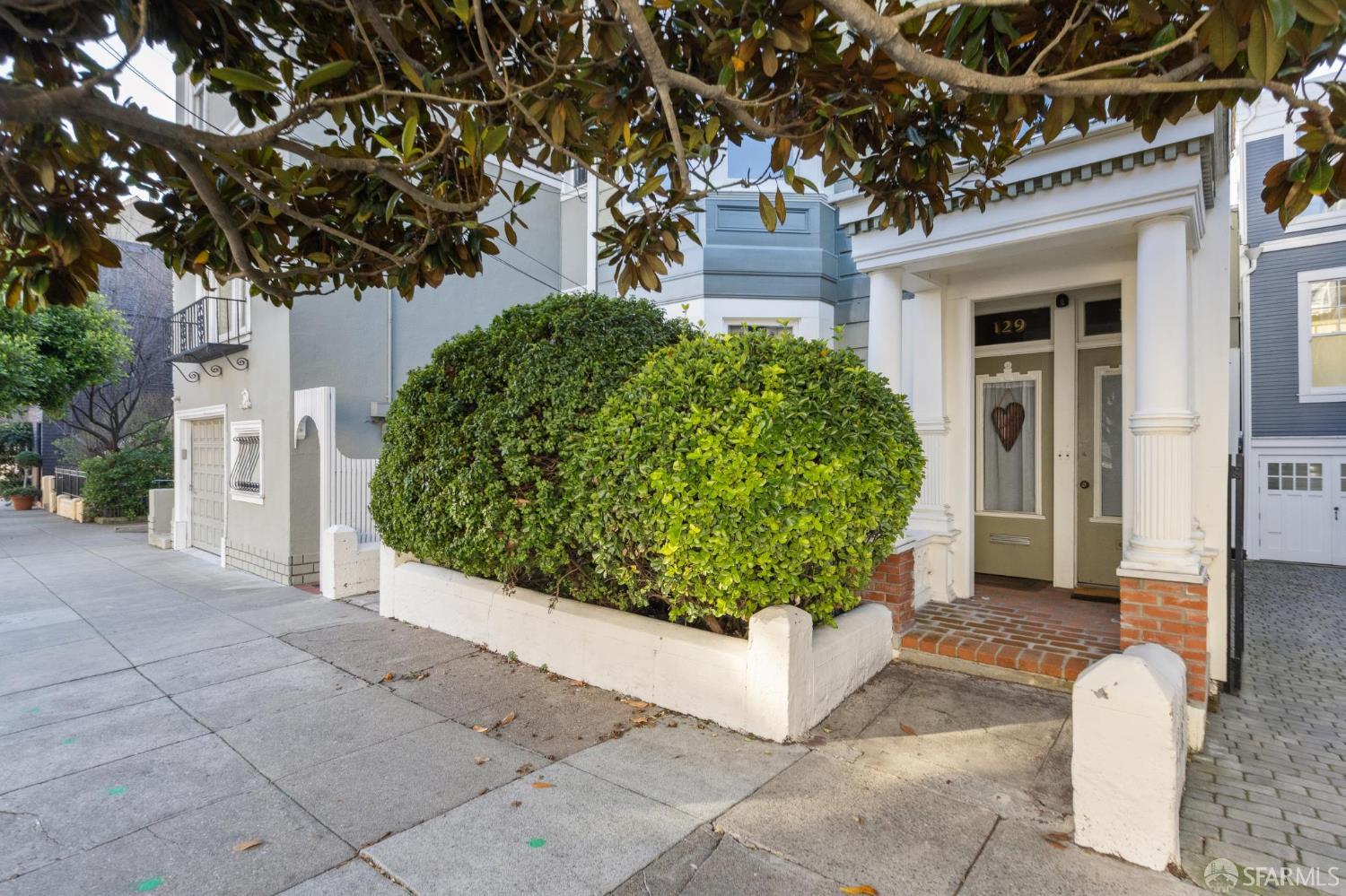 Detail Gallery Image 8 of 67 For 129 2nd Ave, San Francisco,  CA 94118 - – Beds | – Baths