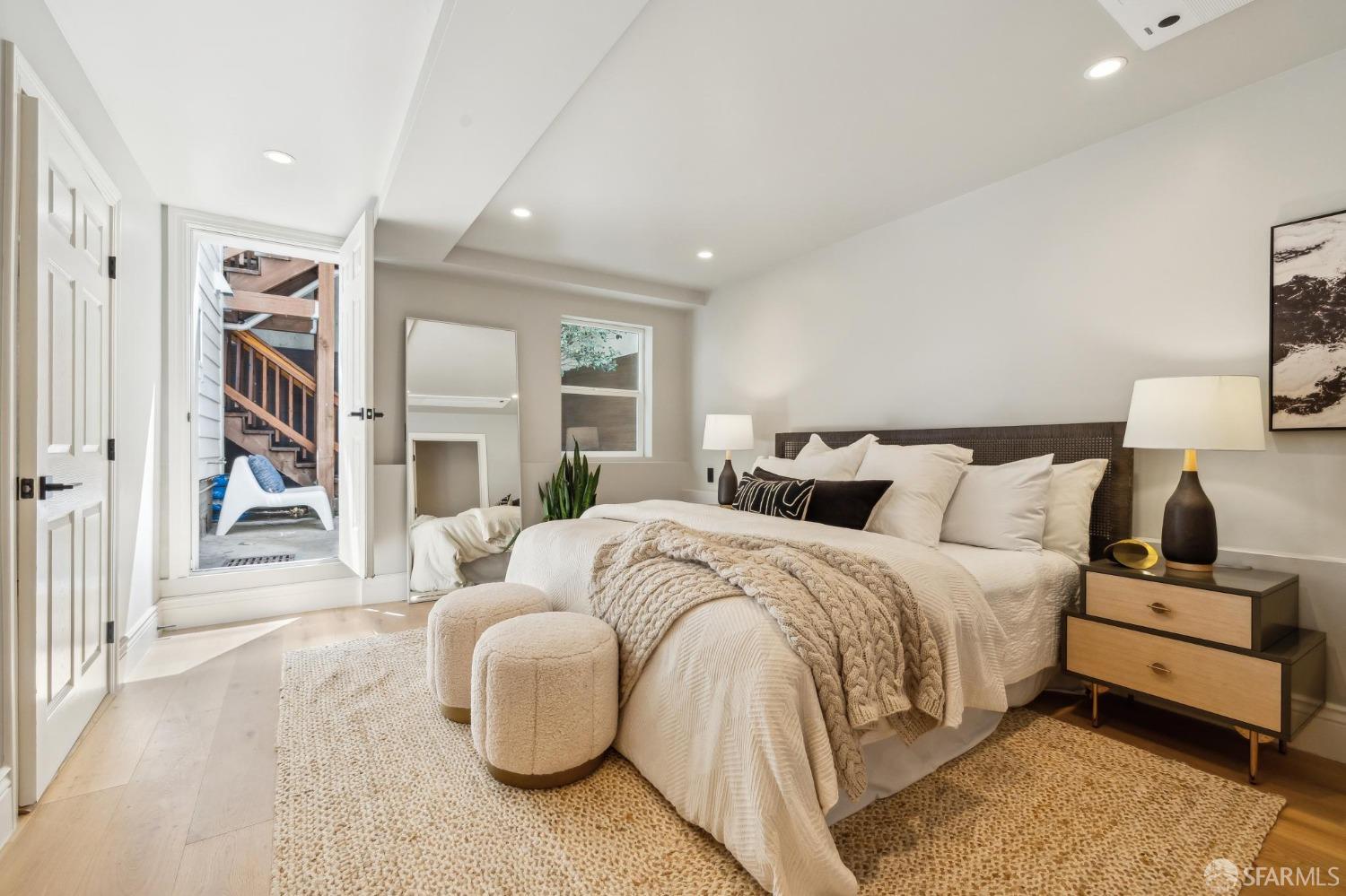 Detail Gallery Image 9 of 24 For 1029 Jackson St #1031,  San Francisco,  CA 94133 - 4 Beds | 3 Baths