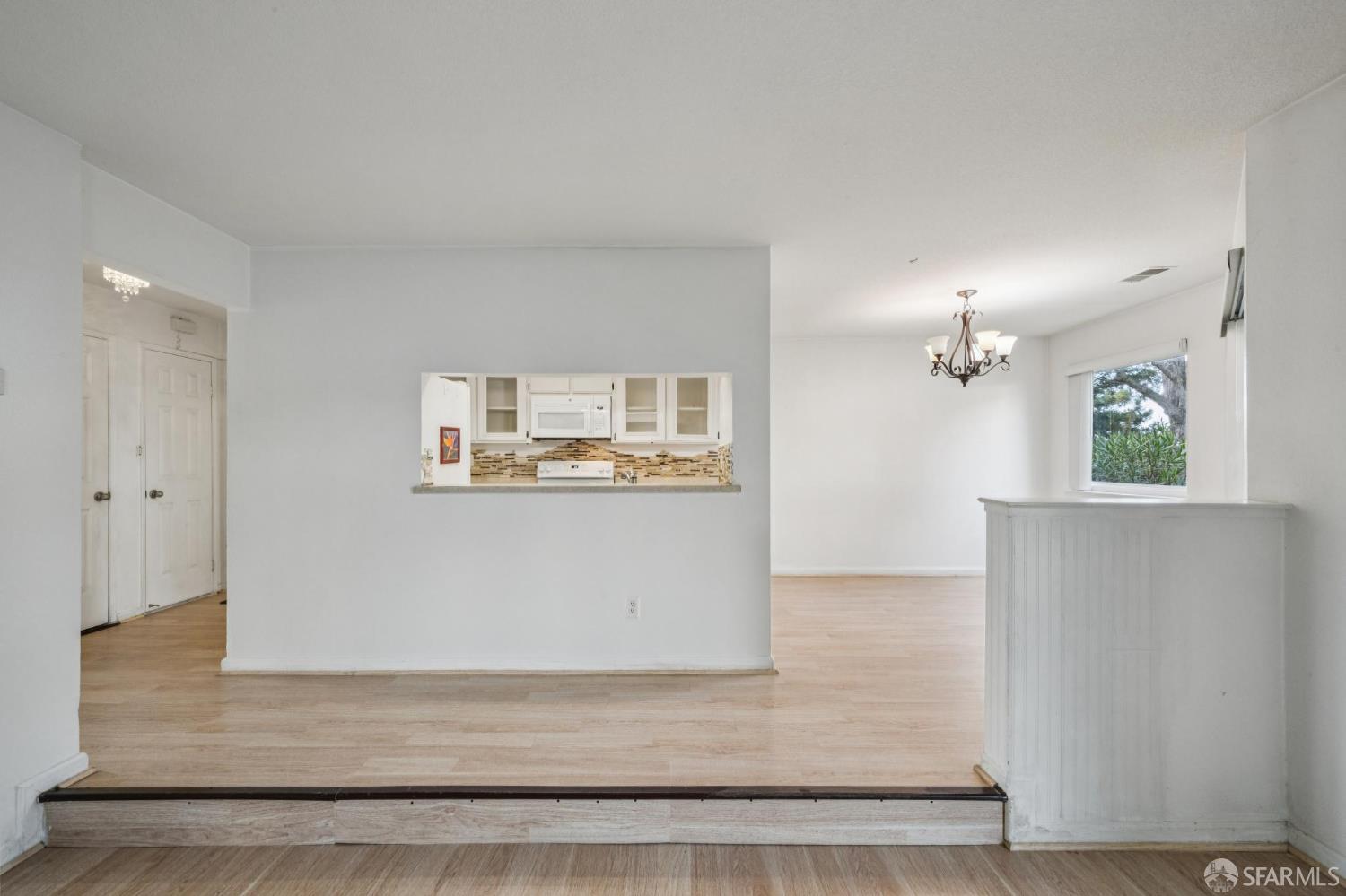 Detail Gallery Image 7 of 31 For 21117 Gary Dr #116,  Castro Valley,  CA 94546 - 2 Beds | 2 Baths