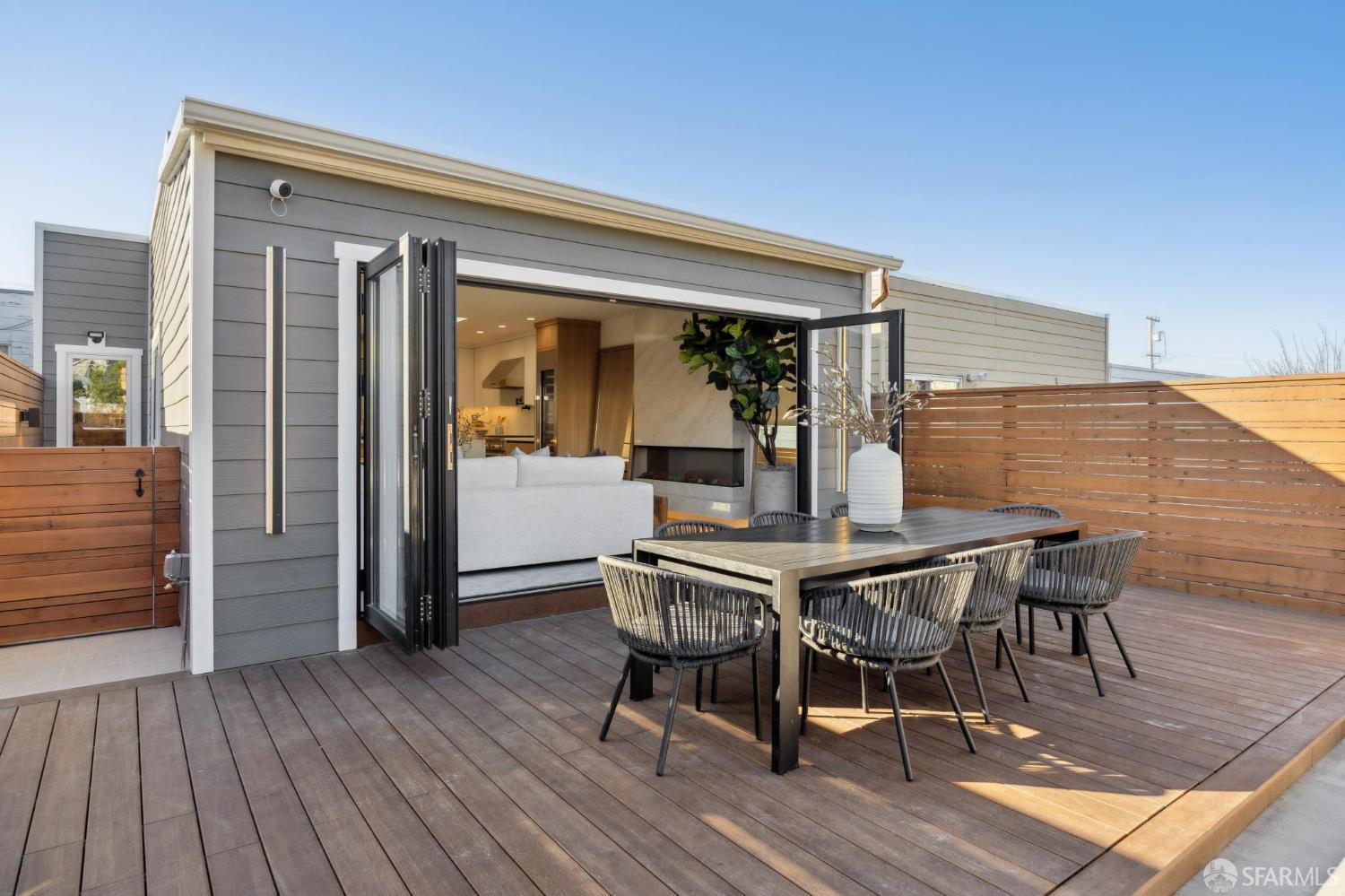 Detail Gallery Image 26 of 60 For 2020 20th Ave, San Francisco,  CA 94116 - 4 Beds | 3 Baths