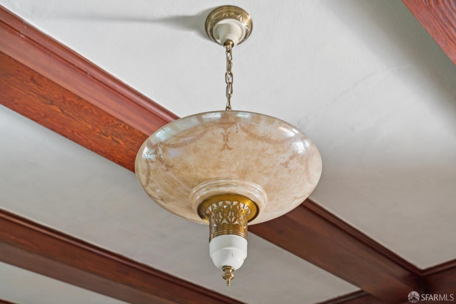 Detail Gallery Image 11 of 47 For 402 Newton Ave, Oakland,  CA 94606 - 5 Beds | 1 Baths