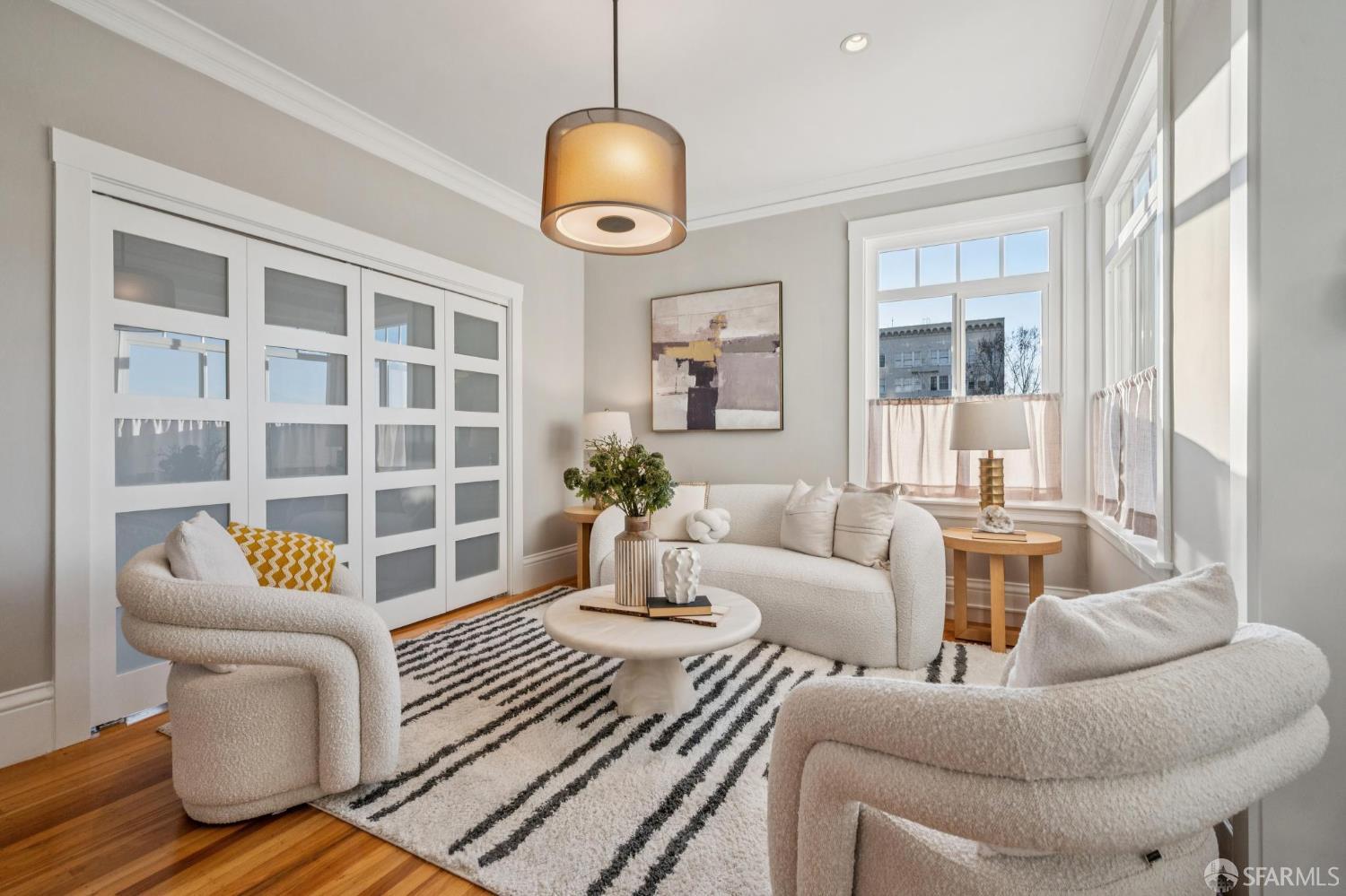 Detail Gallery Image 2 of 27 For 1267 Chestnut St #3,  San Francisco,  CA 94118 - 2 Beds | 1 Baths