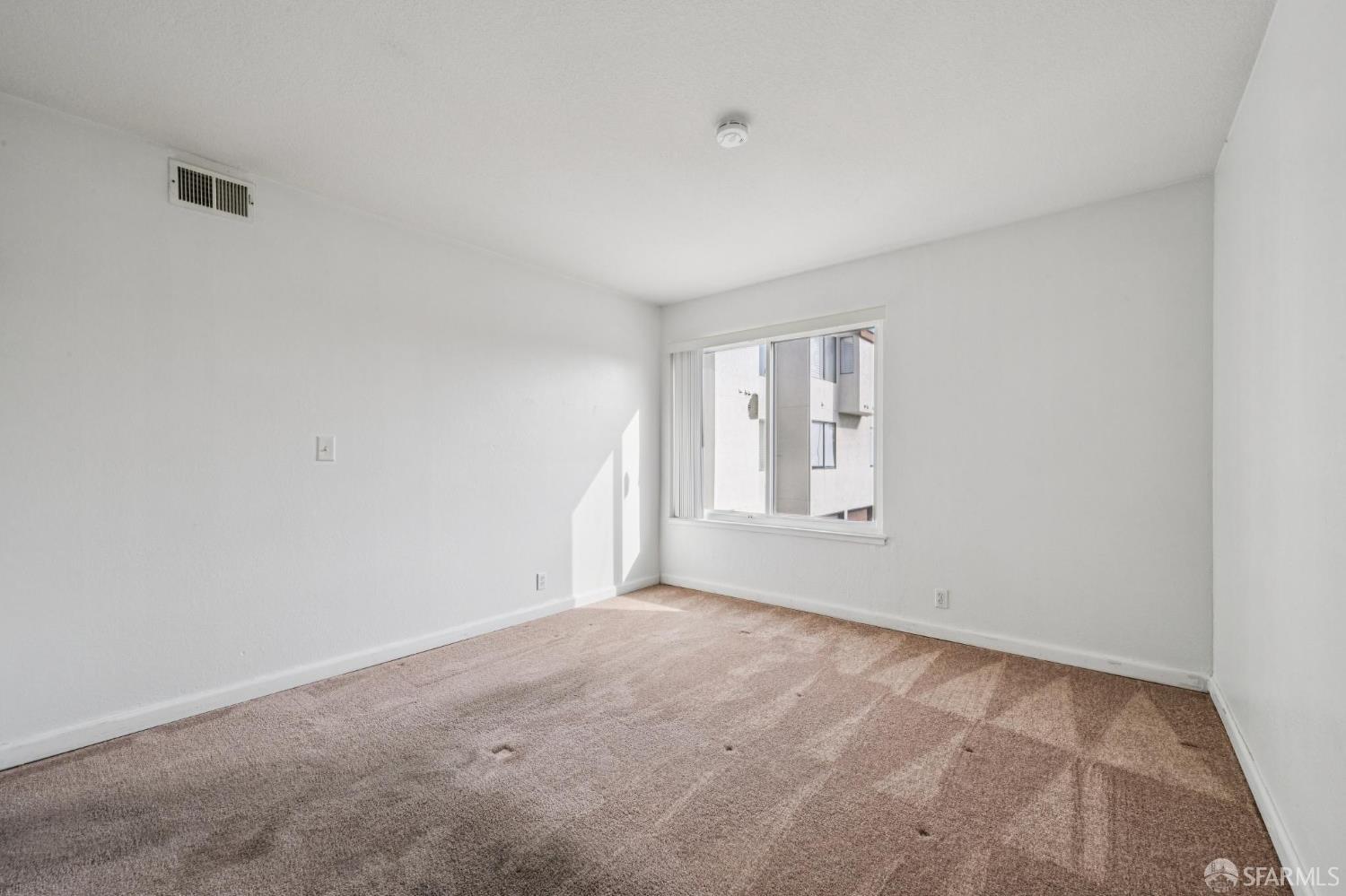 Detail Gallery Image 25 of 31 For 21117 Gary Dr #116,  Castro Valley,  CA 94546 - 2 Beds | 2 Baths