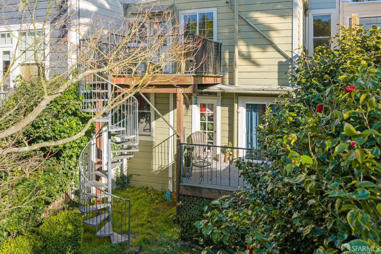 Detail Gallery Image 5 of 67 For 129 2nd Ave, San Francisco,  CA 94118 - – Beds | – Baths