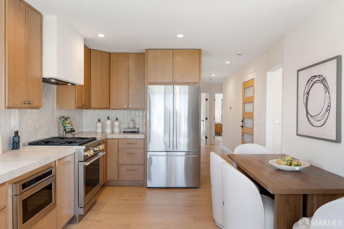 Detail Gallery Image 13 of 47 For 511 Gennessee St, San Francisco,  CA 94127 - 4 Beds | 2 Baths