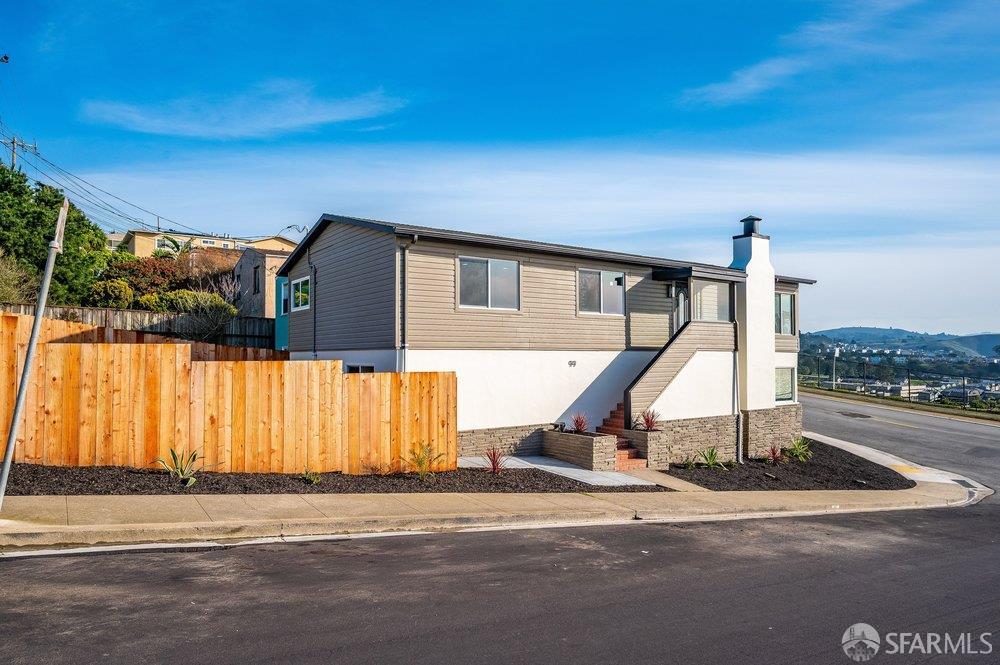 Detail Gallery Image 5 of 83 For 99 Montebello Dr, Daly City,  CA 94015 - 4 Beds | 3 Baths