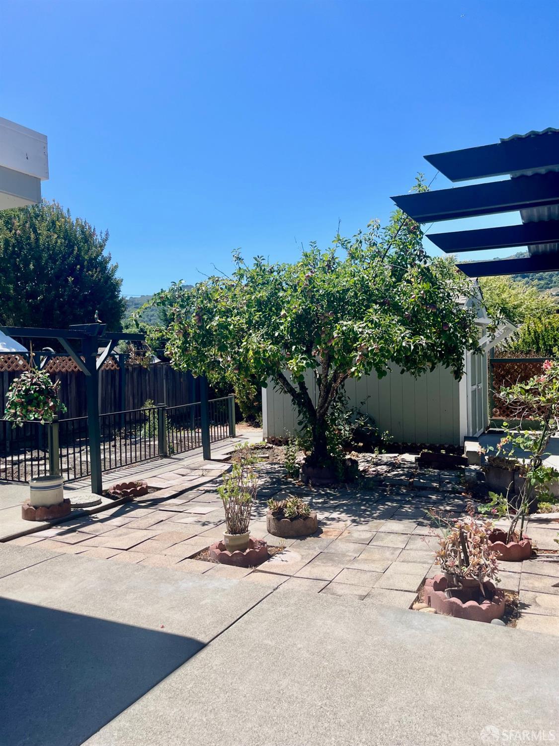 Detail Gallery Image 29 of 31 For 5880 Olinda Rd, El Sobrante,  CA 94803 - 4 Beds | 2 Baths