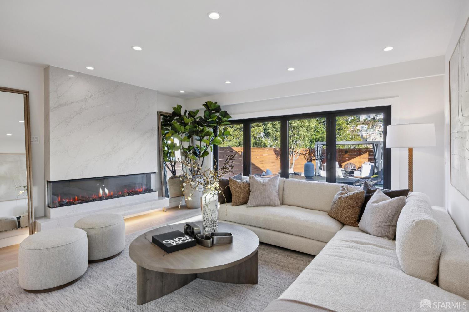 Detail Gallery Image 20 of 60 For 2020 20th Ave, San Francisco,  CA 94116 - 4 Beds | 3 Baths