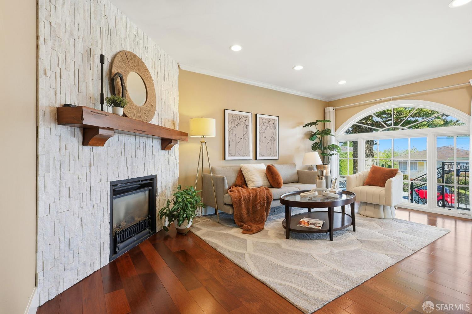 Detail Gallery Image 4 of 28 For 539 Chestnut Ave, San Bruno,  CA 94066 - 4 Beds | 3 Baths