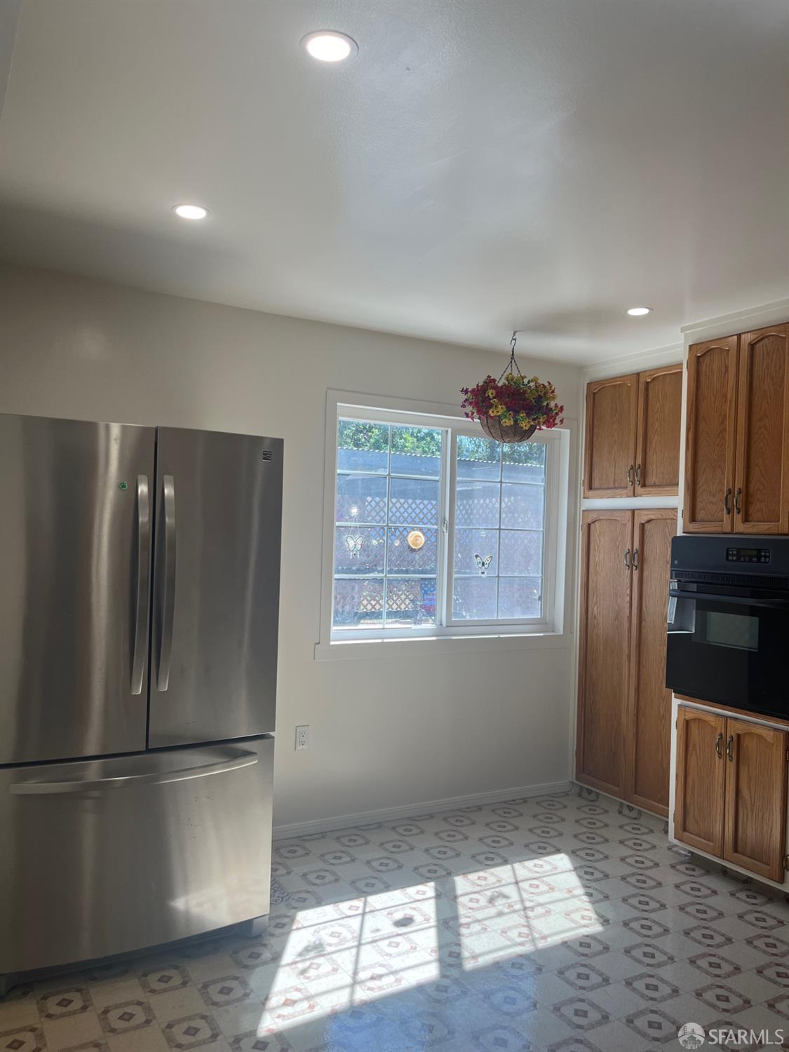 Detail Gallery Image 6 of 31 For 5880 Olinda Rd, El Sobrante,  CA 94803 - 4 Beds | 2 Baths