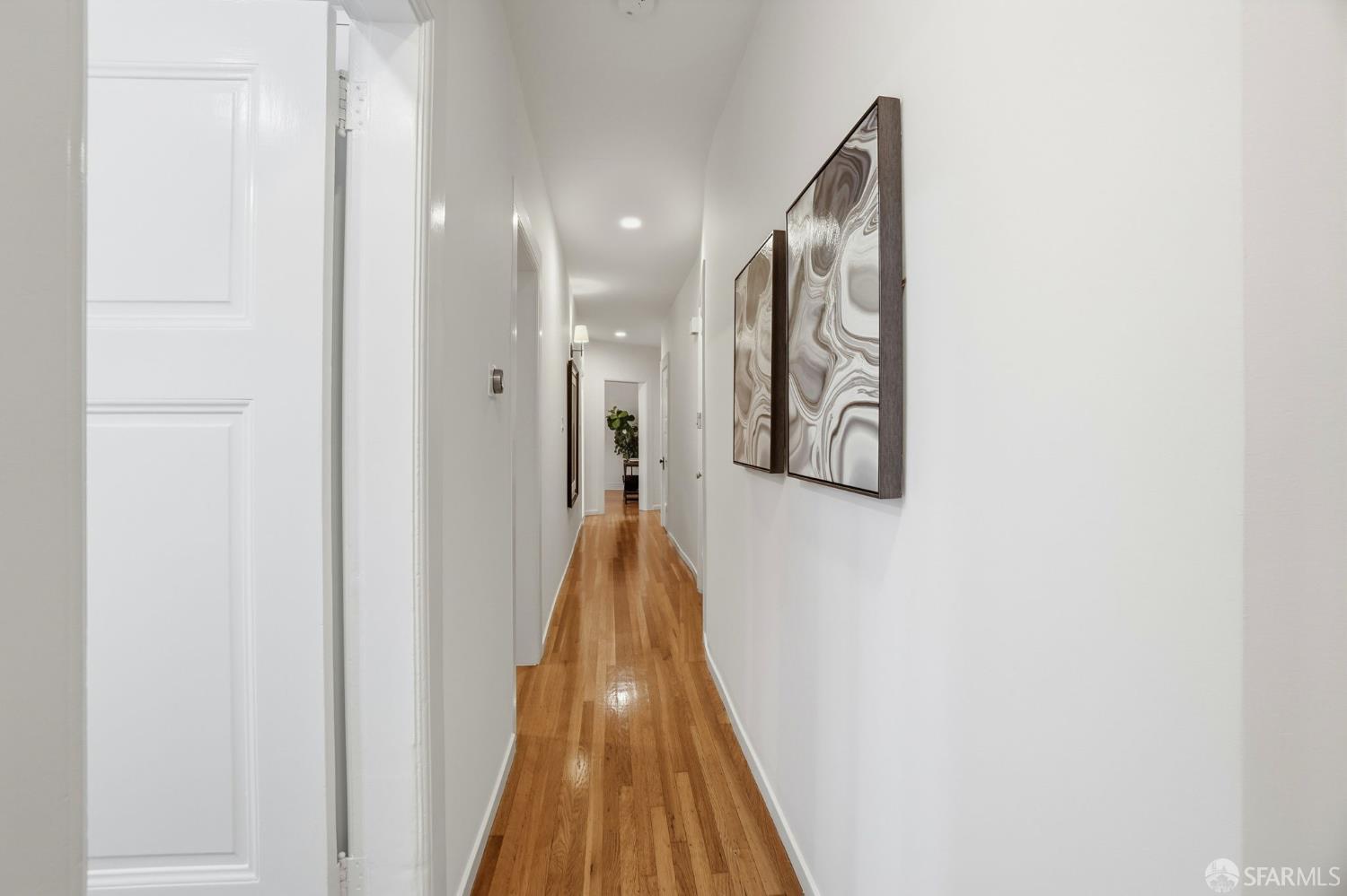 Detail Gallery Image 16 of 42 For 1760 Pacific Ave #4,  San Francisco,  CA 94109 - 3 Beds | 2 Baths