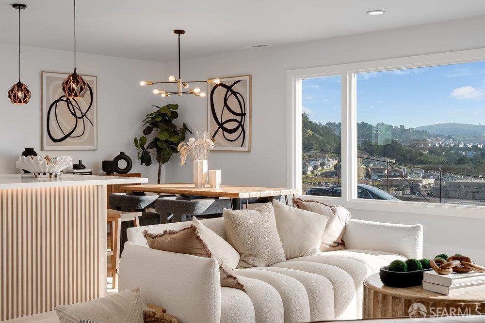 Detail Gallery Image 9 of 83 For 99 Montebello Dr, Daly City,  CA 94015 - 4 Beds | 3 Baths