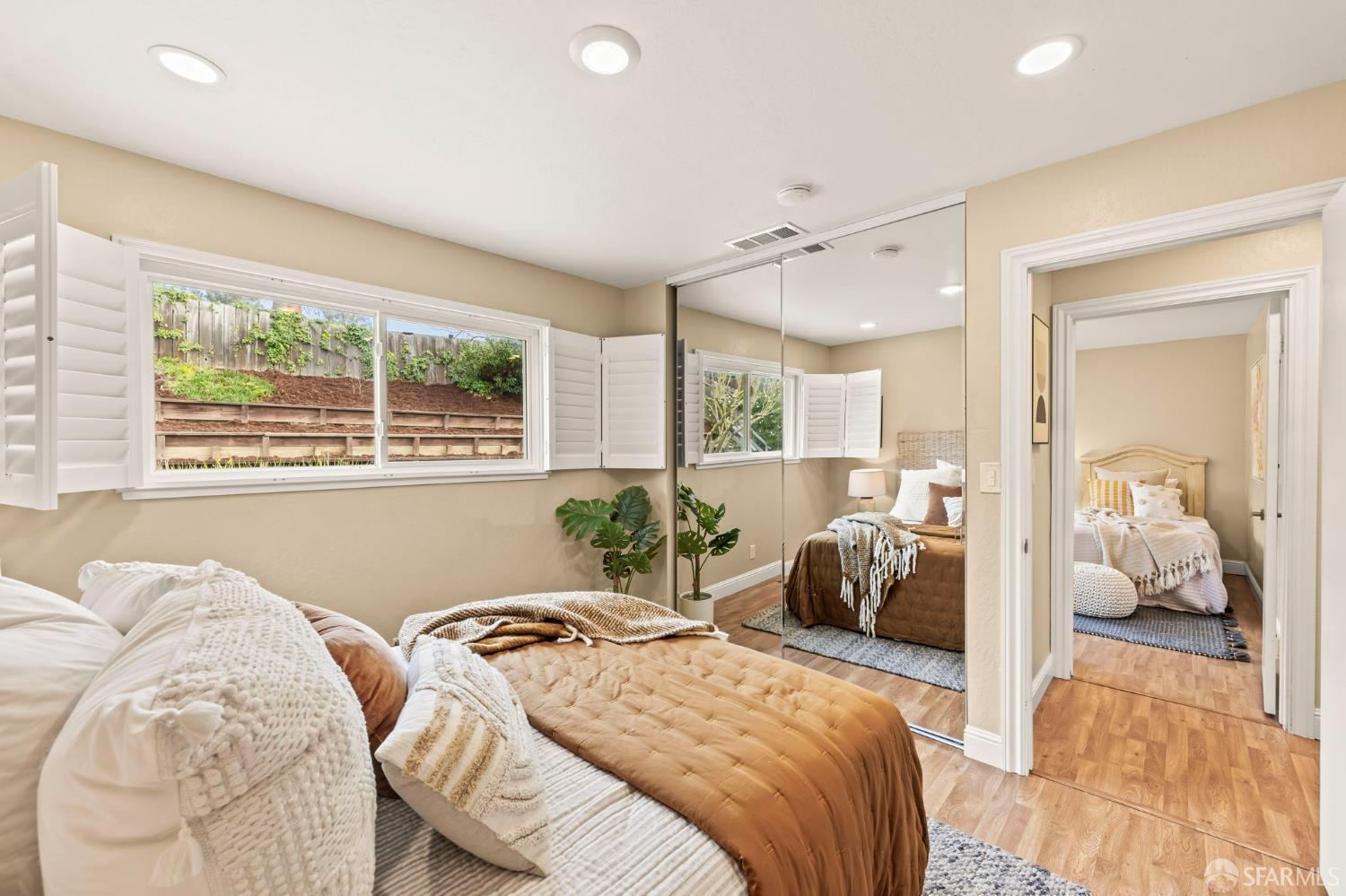 Detail Gallery Image 35 of 59 For 1548 Fieldcrest Dr, Pleasant Hill,  CA 94523 - 4 Beds | 2/1 Baths