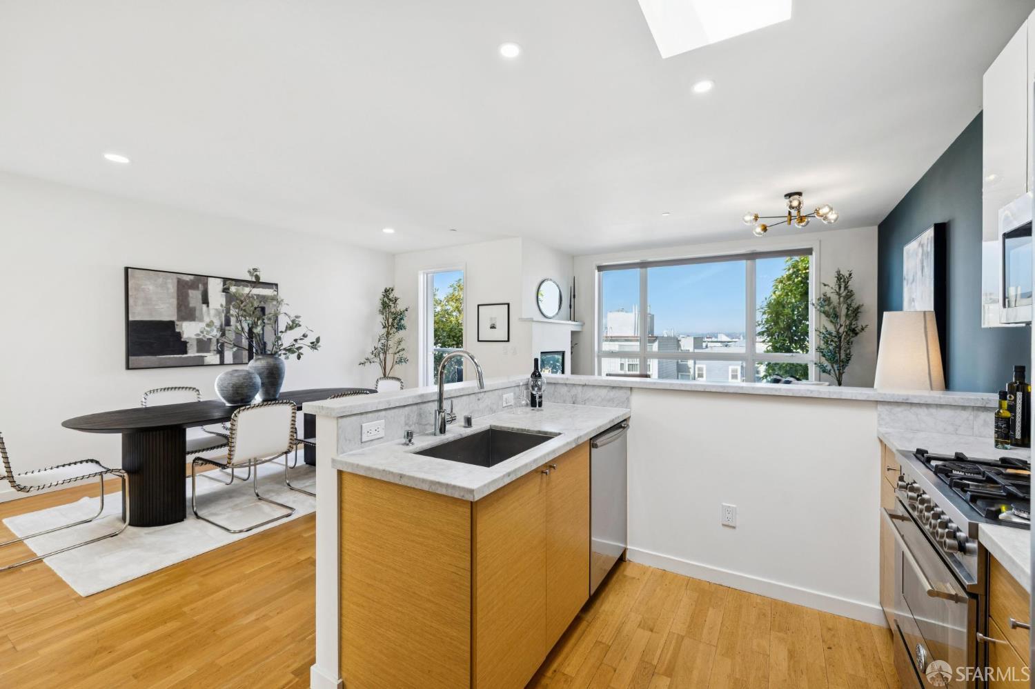 Detail Gallery Image 24 of 41 For 3190 Scott St #308,  San Francisco,  CA 94123 - 2 Beds | 2 Baths