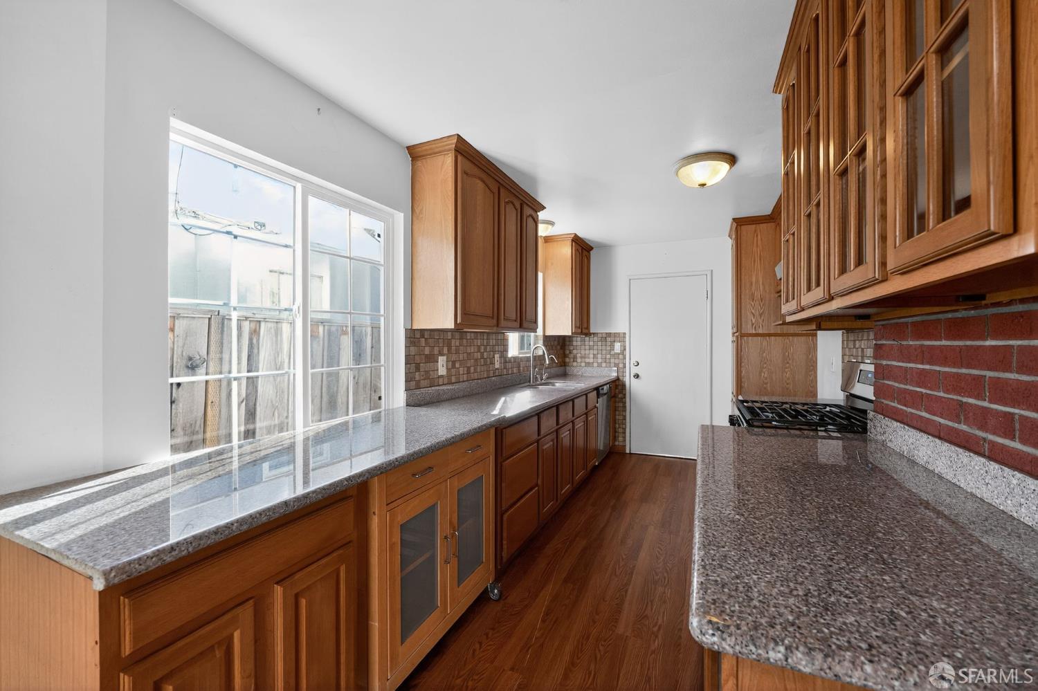 Detail Gallery Image 6 of 25 For 1391 via Faisan St, San Lorenzo,  CA 94580 - 3 Beds | 2 Baths