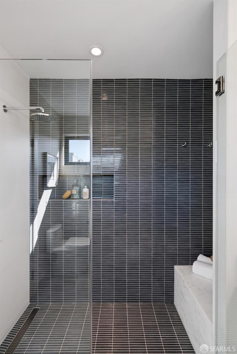 Detail Gallery Image 26 of 34 For 576 27th Ave, San Francisco,  CA 94121 - 3 Beds | 2/1 Baths