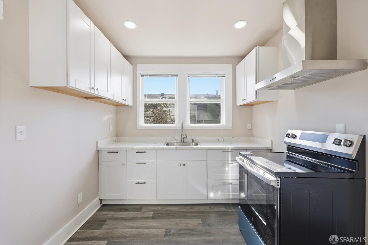 Detail Gallery Image 15 of 29 For 1504 10th St, Berkeley,  CA 94710 - – Beds | – Baths