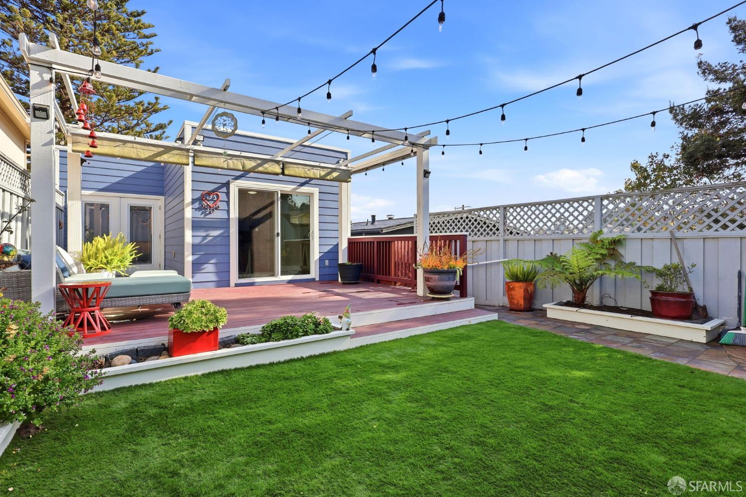 Detail Gallery Image 17 of 28 For 539 Chestnut Ave, San Bruno,  CA 94066 - 4 Beds | 3 Baths