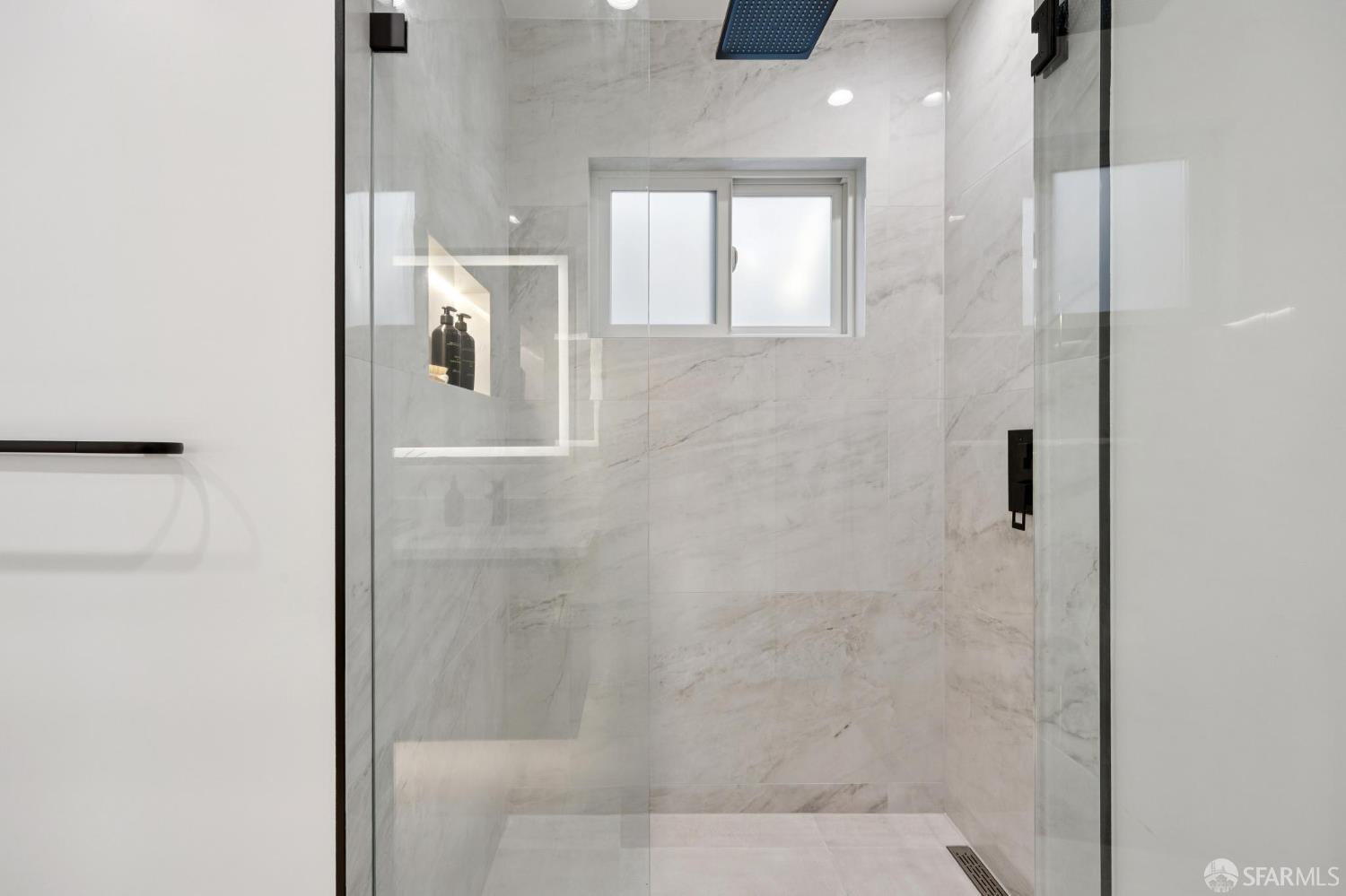 Detail Gallery Image 39 of 60 For 2020 20th Ave, San Francisco,  CA 94116 - 4 Beds | 3 Baths