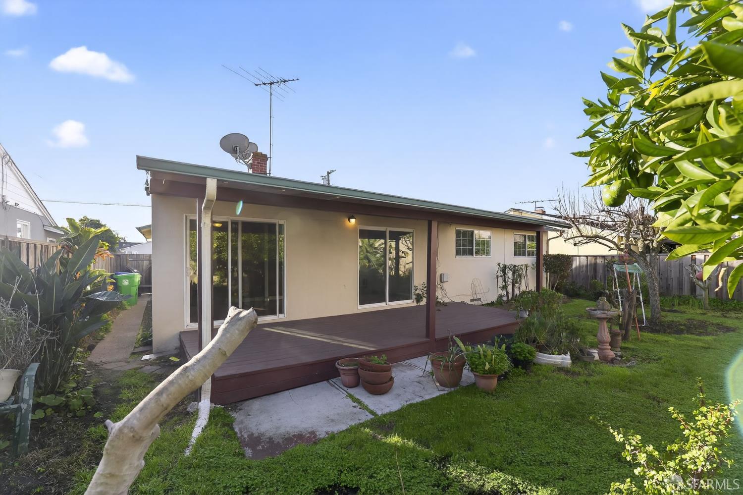 Detail Gallery Image 15 of 25 For 1391 via Faisan St, San Lorenzo,  CA 94580 - 3 Beds | 2 Baths