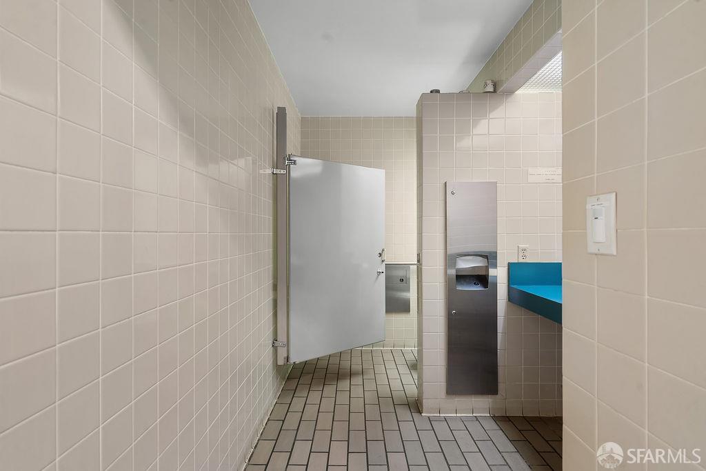 Detail Gallery Image 28 of 34 For 203 Willow St #503,  San Francisco,  CA 94109 - – Beds | – Baths