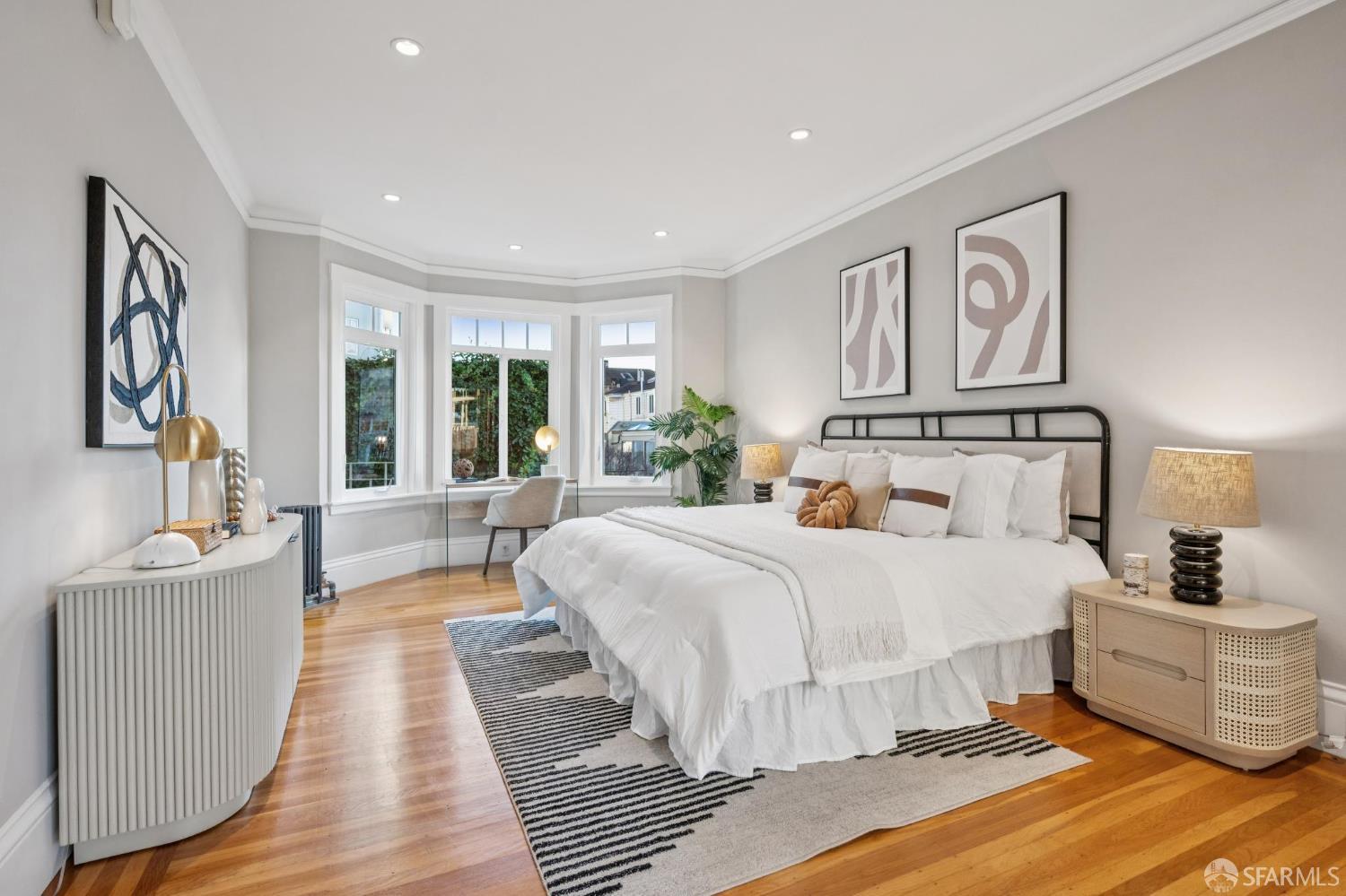 Detail Gallery Image 12 of 27 For 1267 Chestnut St #3,  San Francisco,  CA 94118 - 2 Beds | 1 Baths