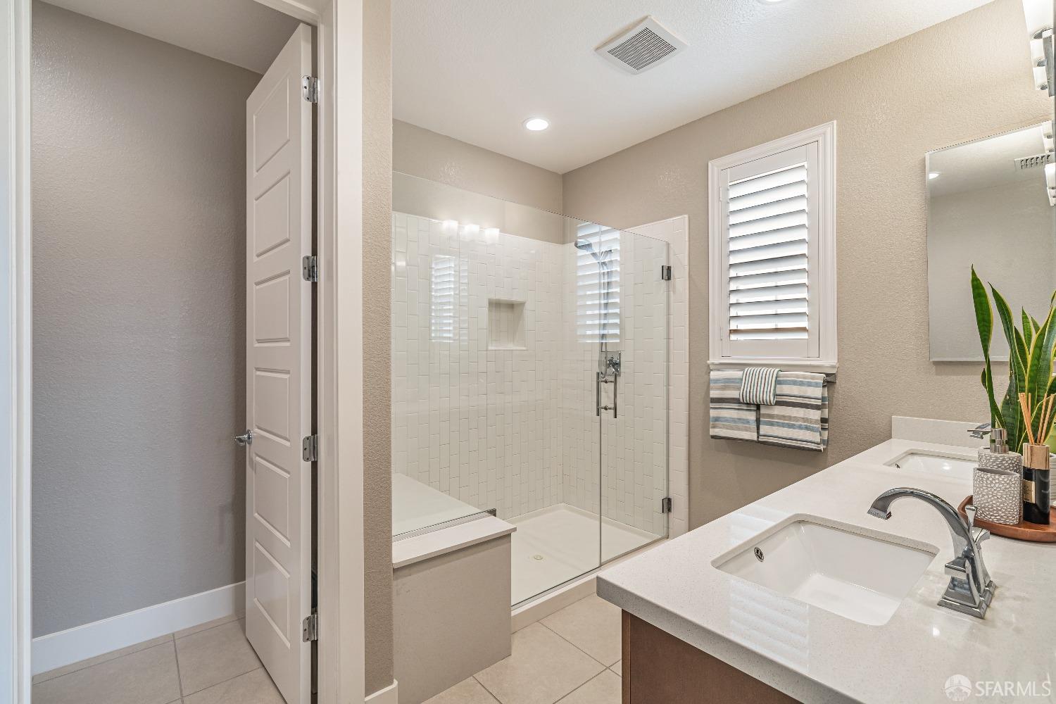 Detail Gallery Image 19 of 30 For 7240 Carneros Ln, Dublin,  CA 94568 - 4 Beds | 3/1 Baths