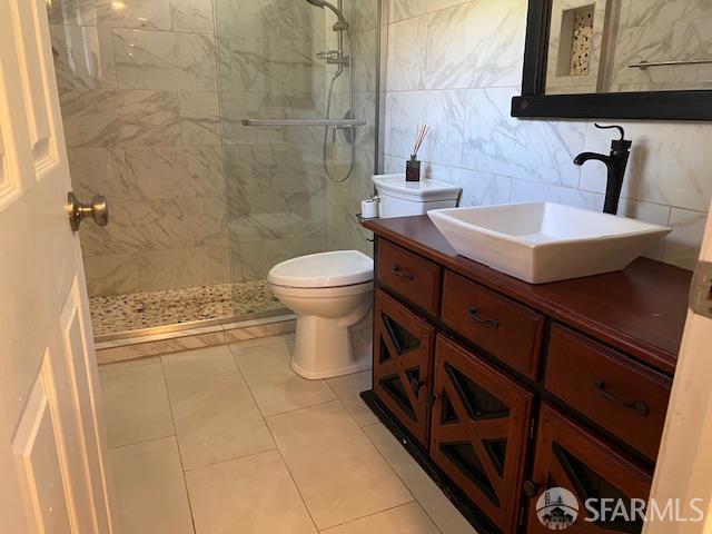 Detail Gallery Image 3 of 7 For 478 Valencia Dr, South San Francisco,  CA 94080 - 1 Beds | 1 Baths