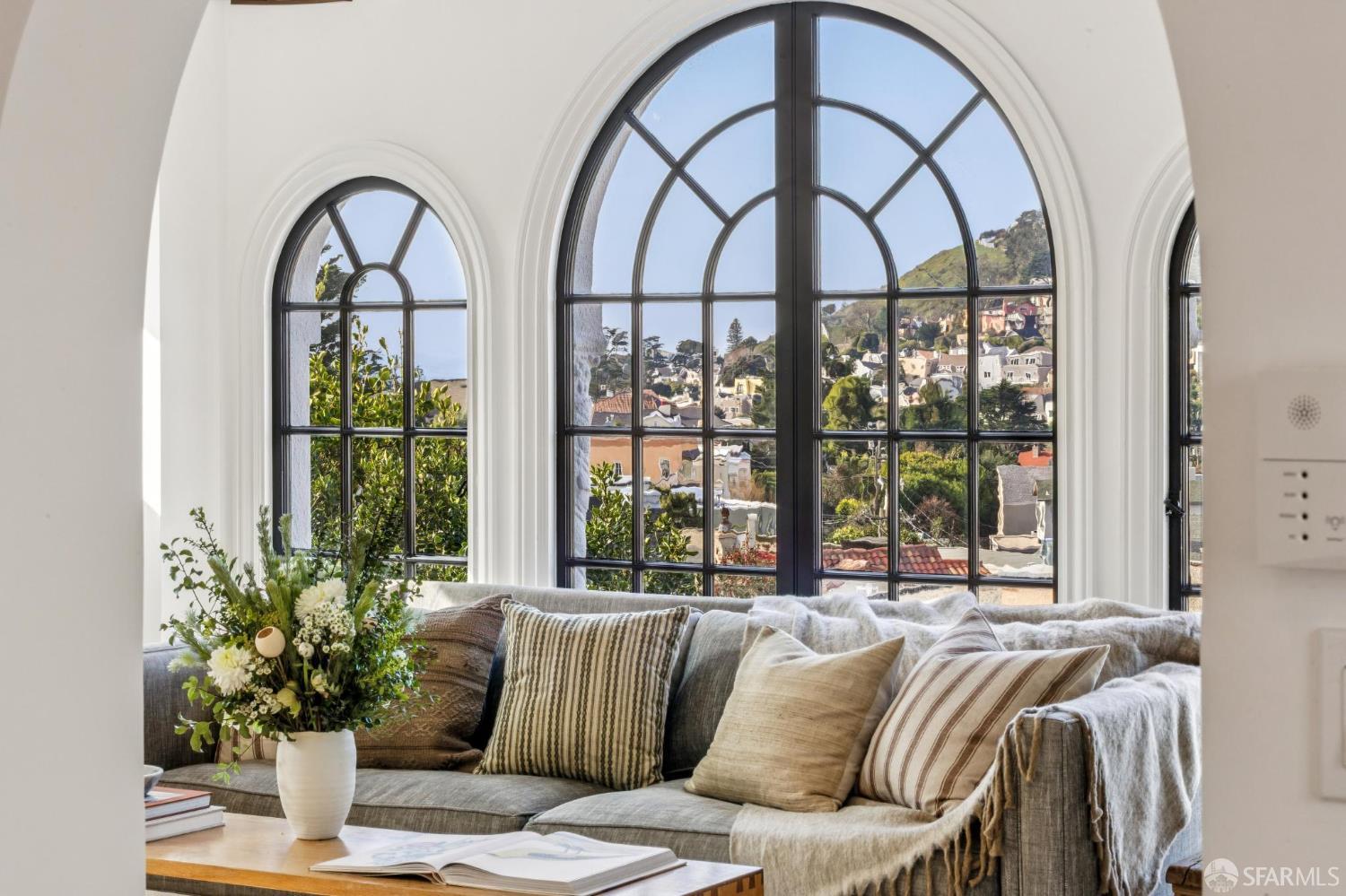 Detail Gallery Image 5 of 67 For 89 Idora Ave, San Francisco,  CA 94127 - 4 Beds | 3 Baths