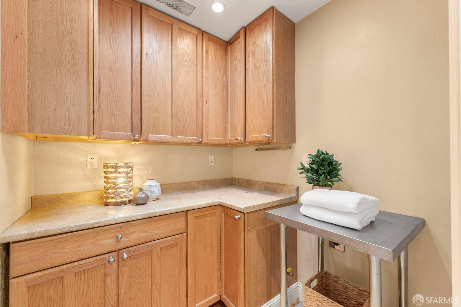 Detail Gallery Image 47 of 59 For 1548 Fieldcrest Dr, Pleasant Hill,  CA 94523 - 4 Beds | 2/1 Baths