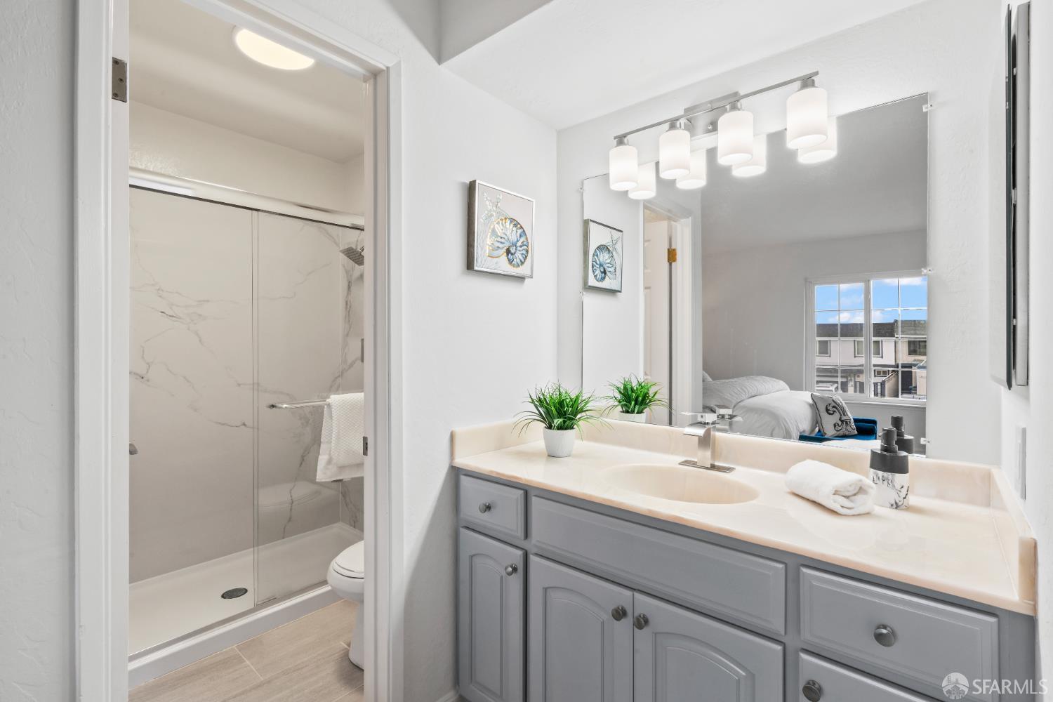 Detail Gallery Image 22 of 31 For 2449 Williamsburg Ct, South San Francisco,  CA 94080 - 3 Beds | 2/1 Baths