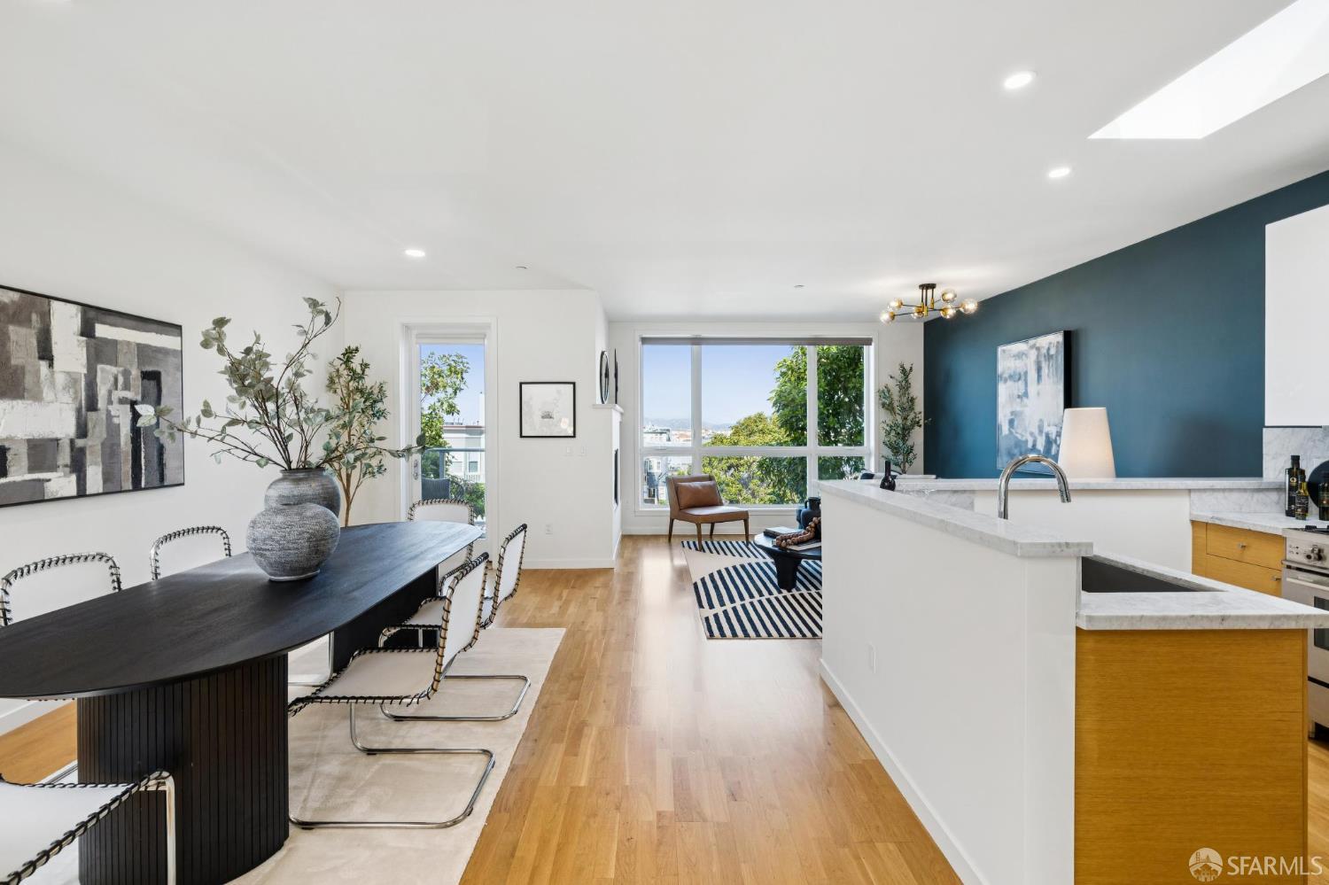 Detail Gallery Image 11 of 41 For 3190 Scott St #308,  San Francisco,  CA 94123 - 2 Beds | 2 Baths