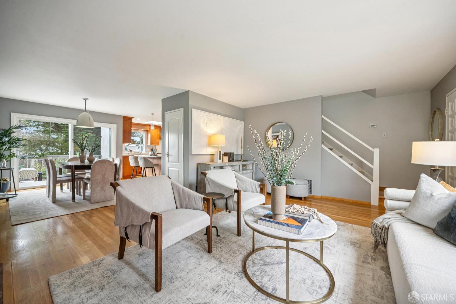 Detail Gallery Image 5 of 55 For 370 Horizon Way, Pacifica,  CA 94044 - 2 Beds | 1/1 Baths