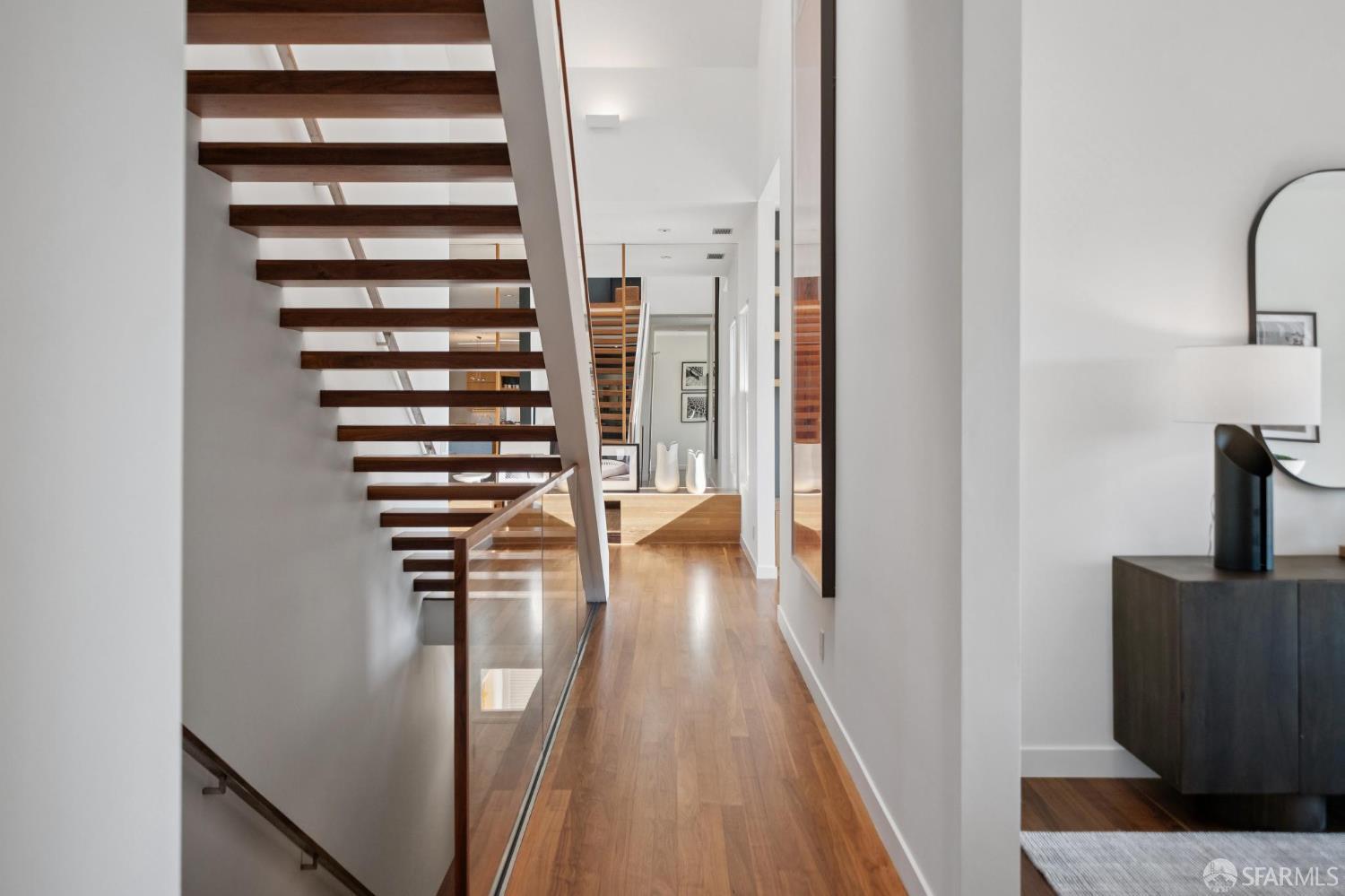 Detail Gallery Image 38 of 79 For 726 Lake St, San Francisco,  CA 94118 - 3 Beds | 3/1 Baths