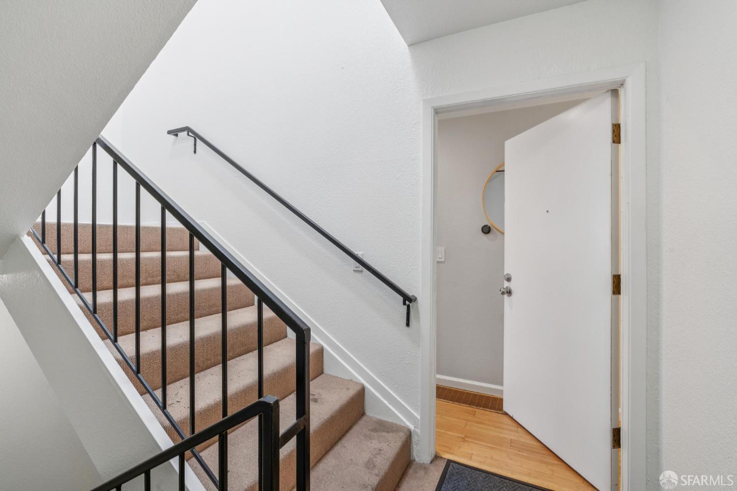 Photo #2: 426099980 Listing: Photo #2