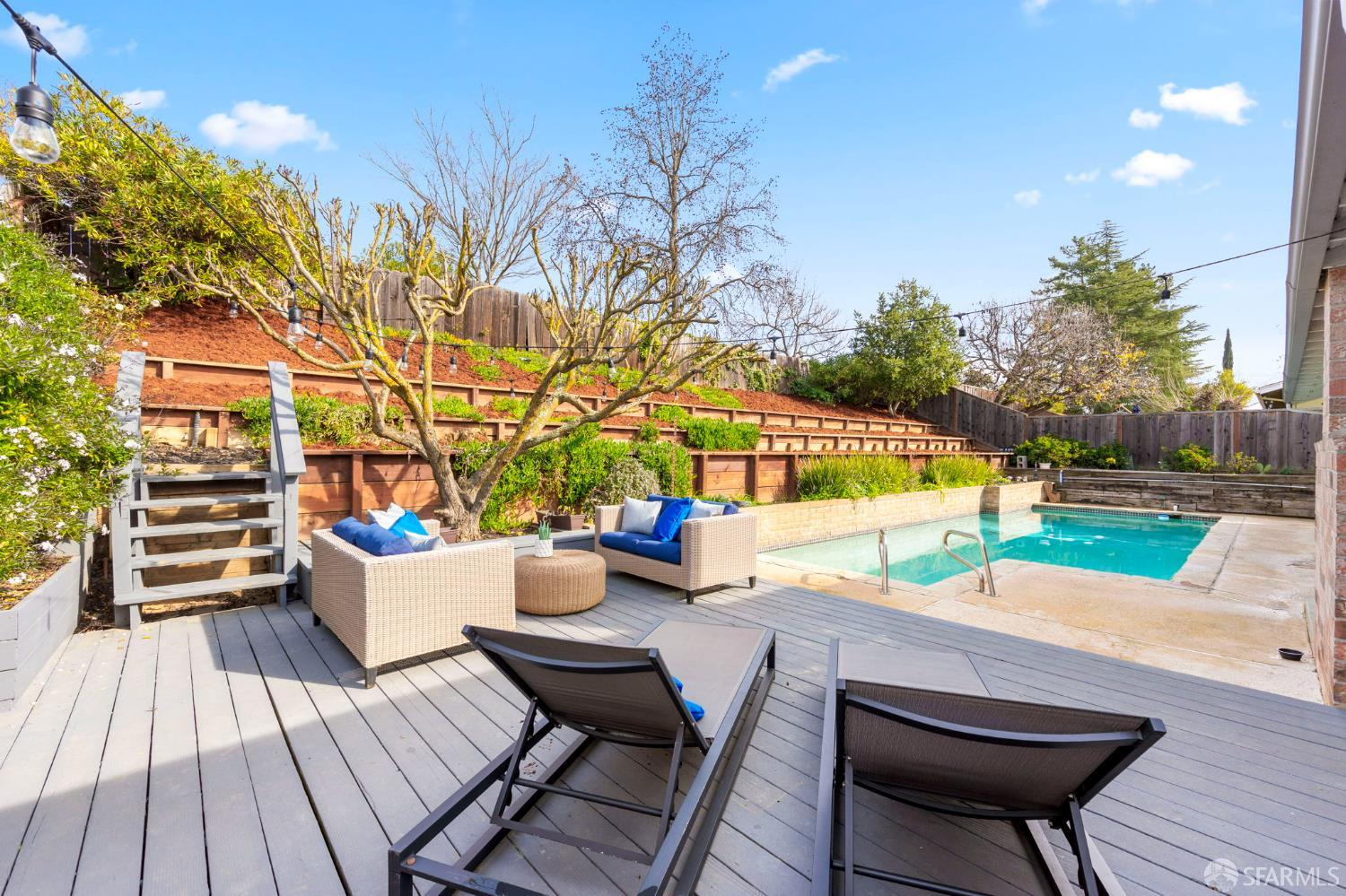 Front Image Thumbnail for SF426096703