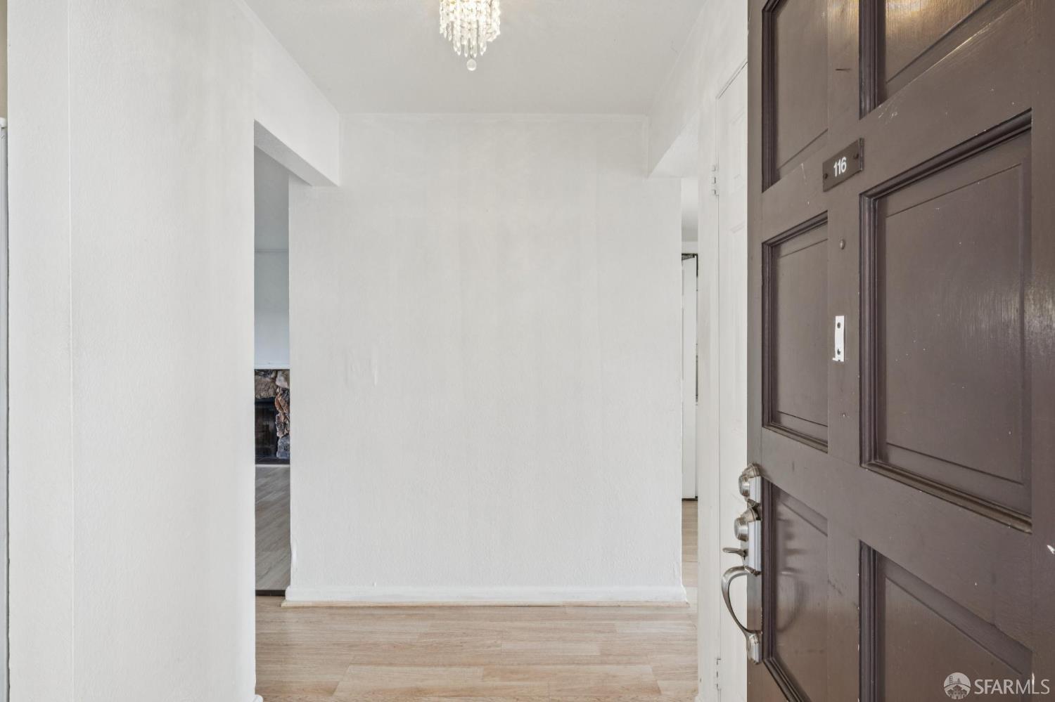 Detail Gallery Image 2 of 31 For 21117 Gary Dr #116,  Castro Valley,  CA 94546 - 2 Beds | 2 Baths