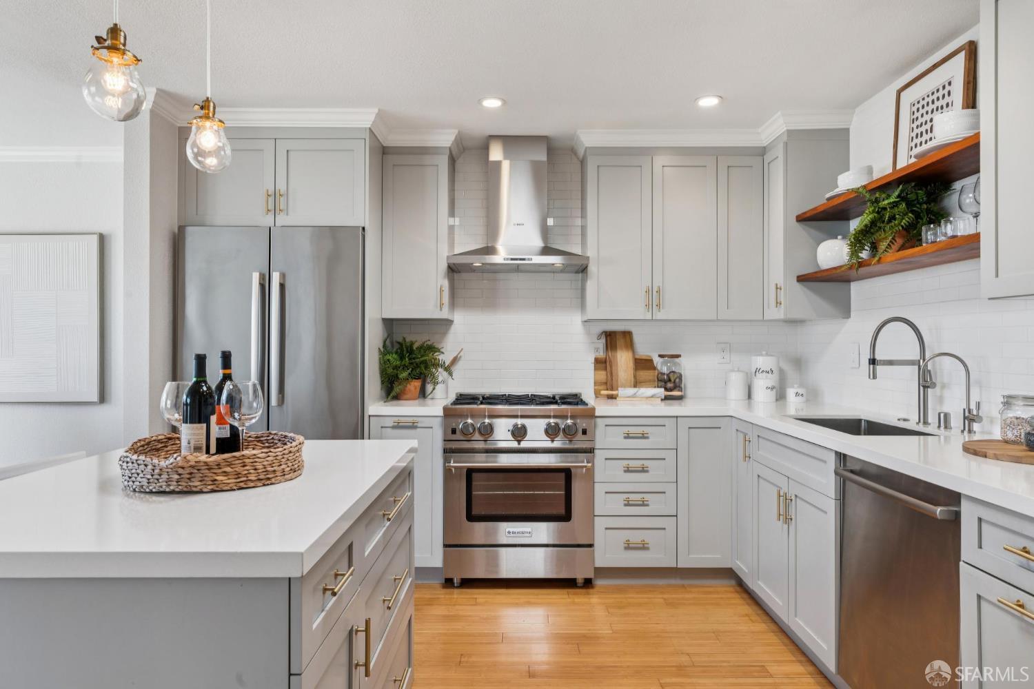 Photo #10: 426099980 Listing: Photo #10